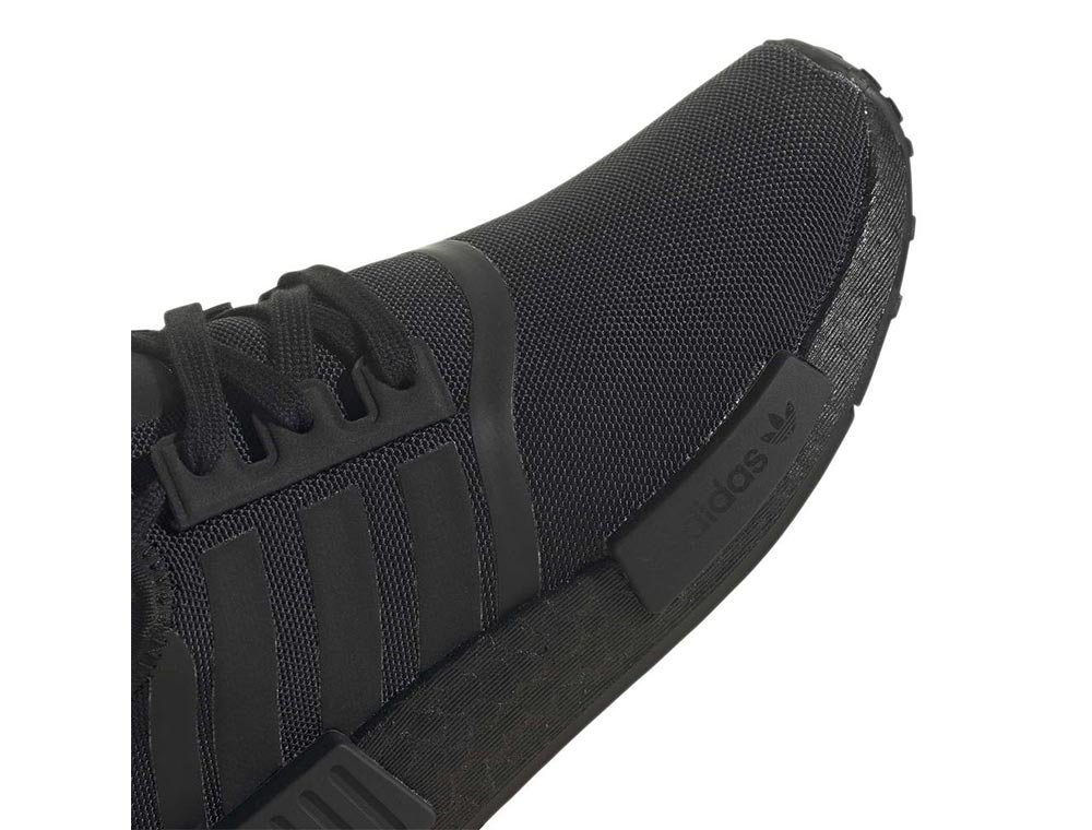 adidas NMD R1 Młodzieżowe Czarne (H03994) adidas NMD R1 Młodzieżowe Czarne (H03994)