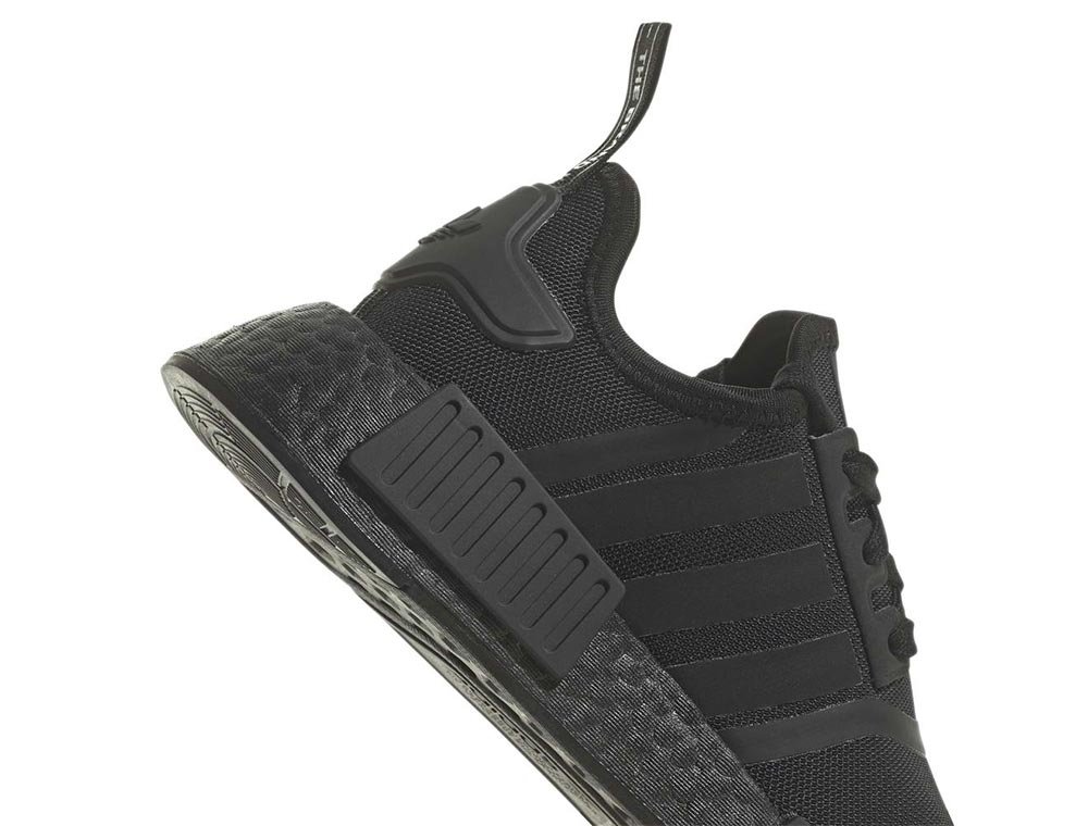 adidas NMD R1 Młodzieżowe Czarne (H03994) adidas NMD R1 Młodzieżowe Czarne (H03994)