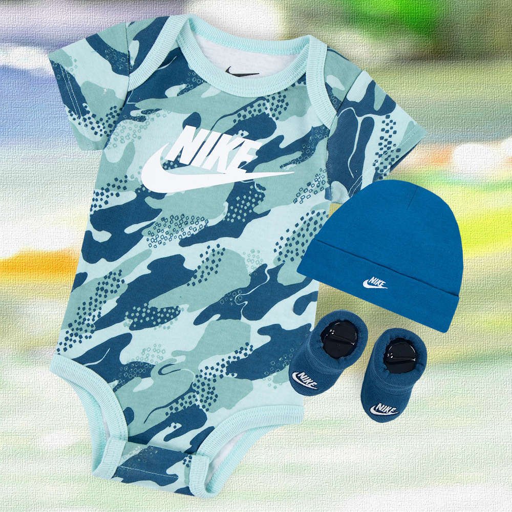 Nike Nhd Club Seasonal Camo (3PC) Set Niebieski (NN0979-U1R) Nike Nhd Club Seasonal Camo (3PC) Set Niebieski (NN0979-U1R)