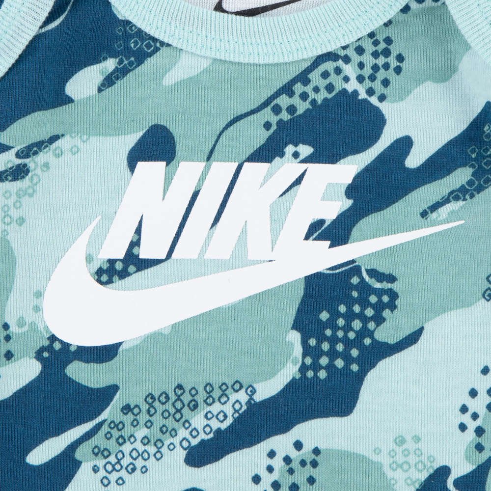Nike Nhd Club Seasonal Camo (3PC) Set Niebieski (NN0979-U1R) Nike Nhd Club Seasonal Camo (3PC) Set Niebieski (NN0979-U1R)